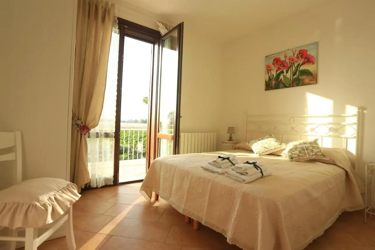 Birgi Holiday Home 마르살라 아파트